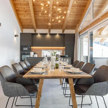 Grebenzen Mazzel Semesterbostad *