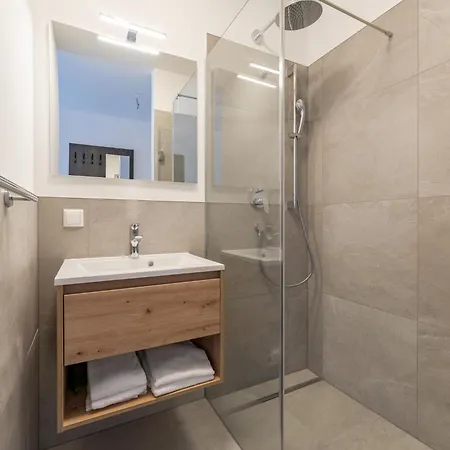 Semesterbostad Grebenzen Mazzel *